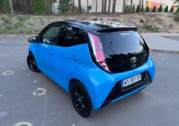 Toyota Aygo cena 36900 przebieg: 52000, rok produkcji 2015 z Warszawa małe 562